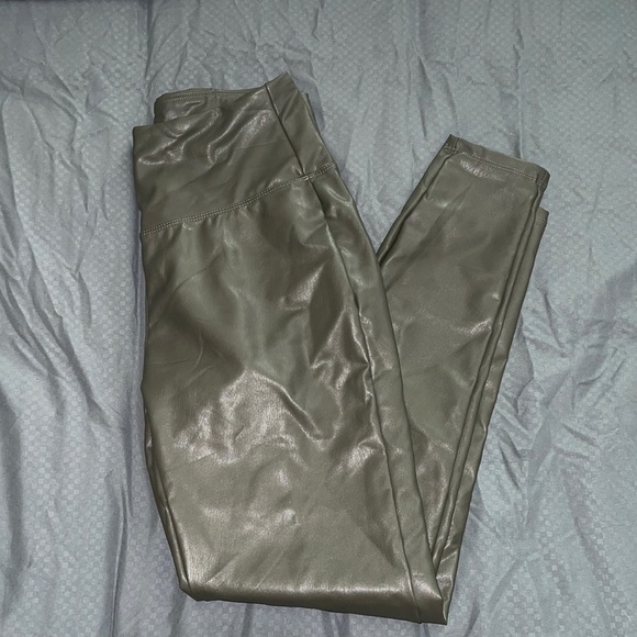 Pants - M olive green pleather leggings